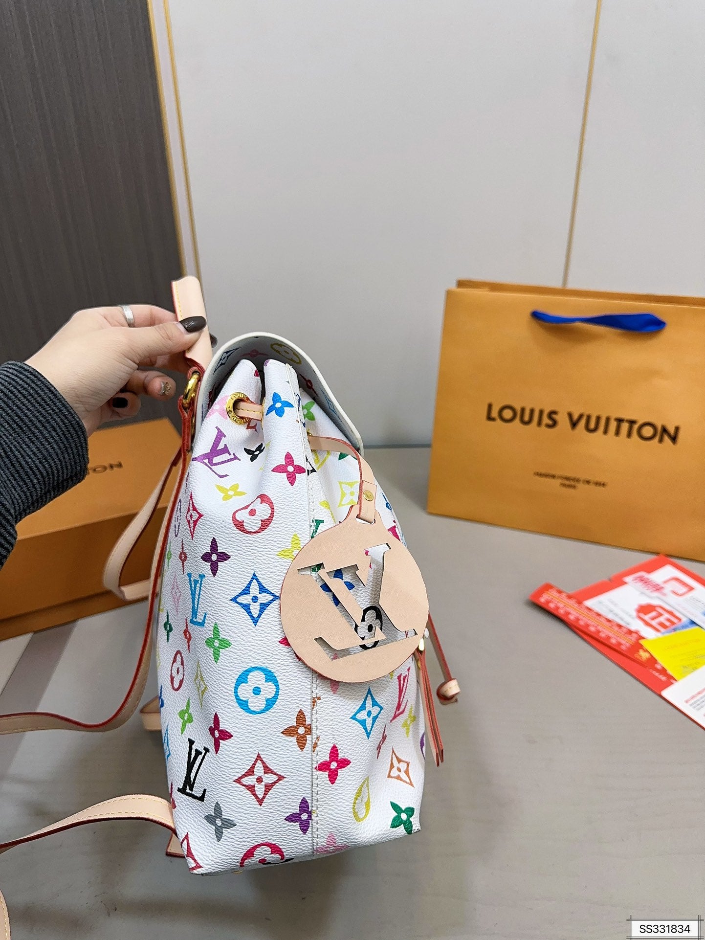 LV-BAG907