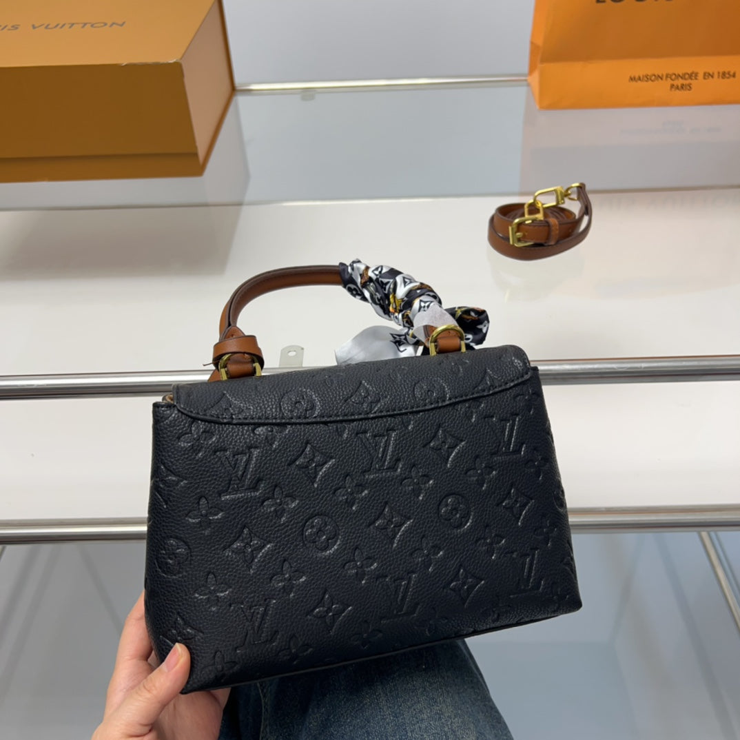 LV-BAG851