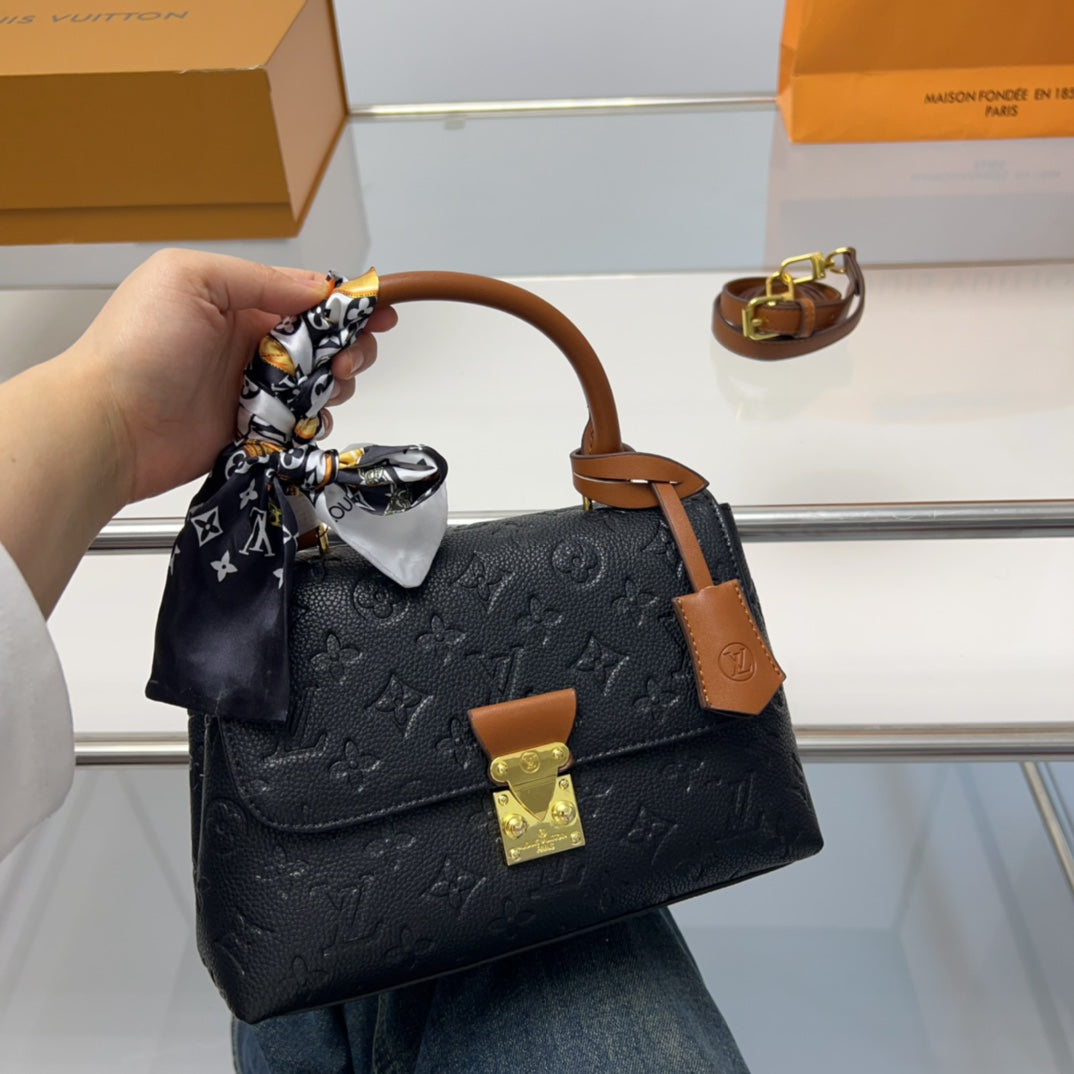 LV-BAG851