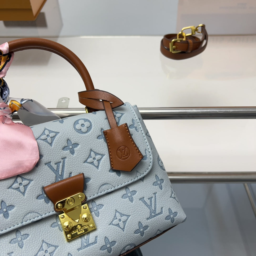 LV-BAG851