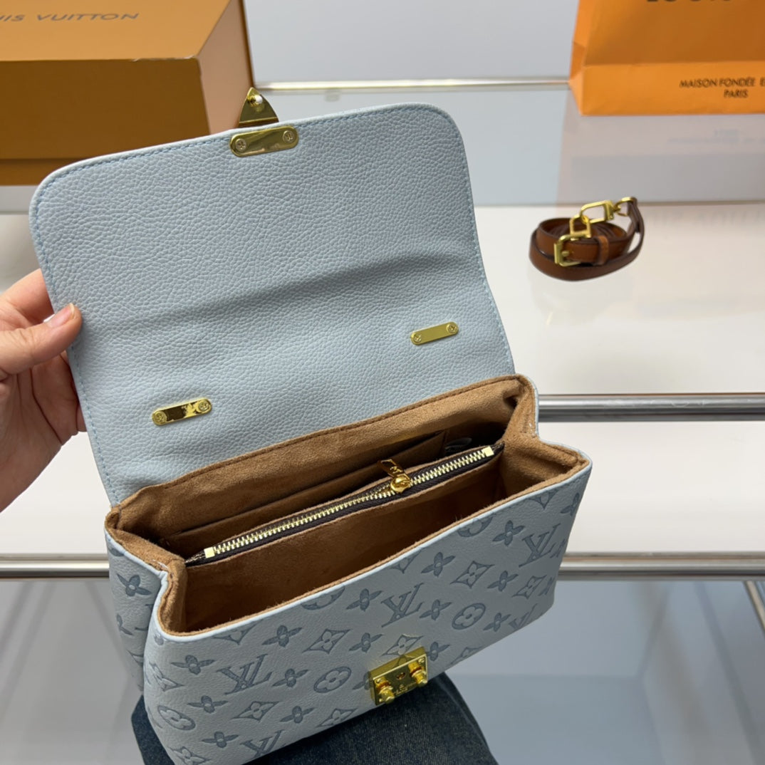 LV-BAG851