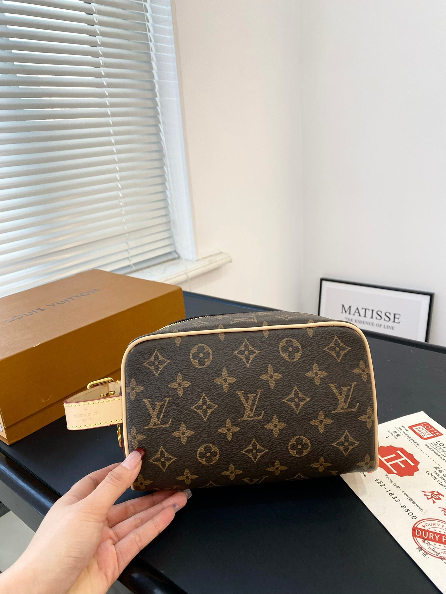LV-BAG834