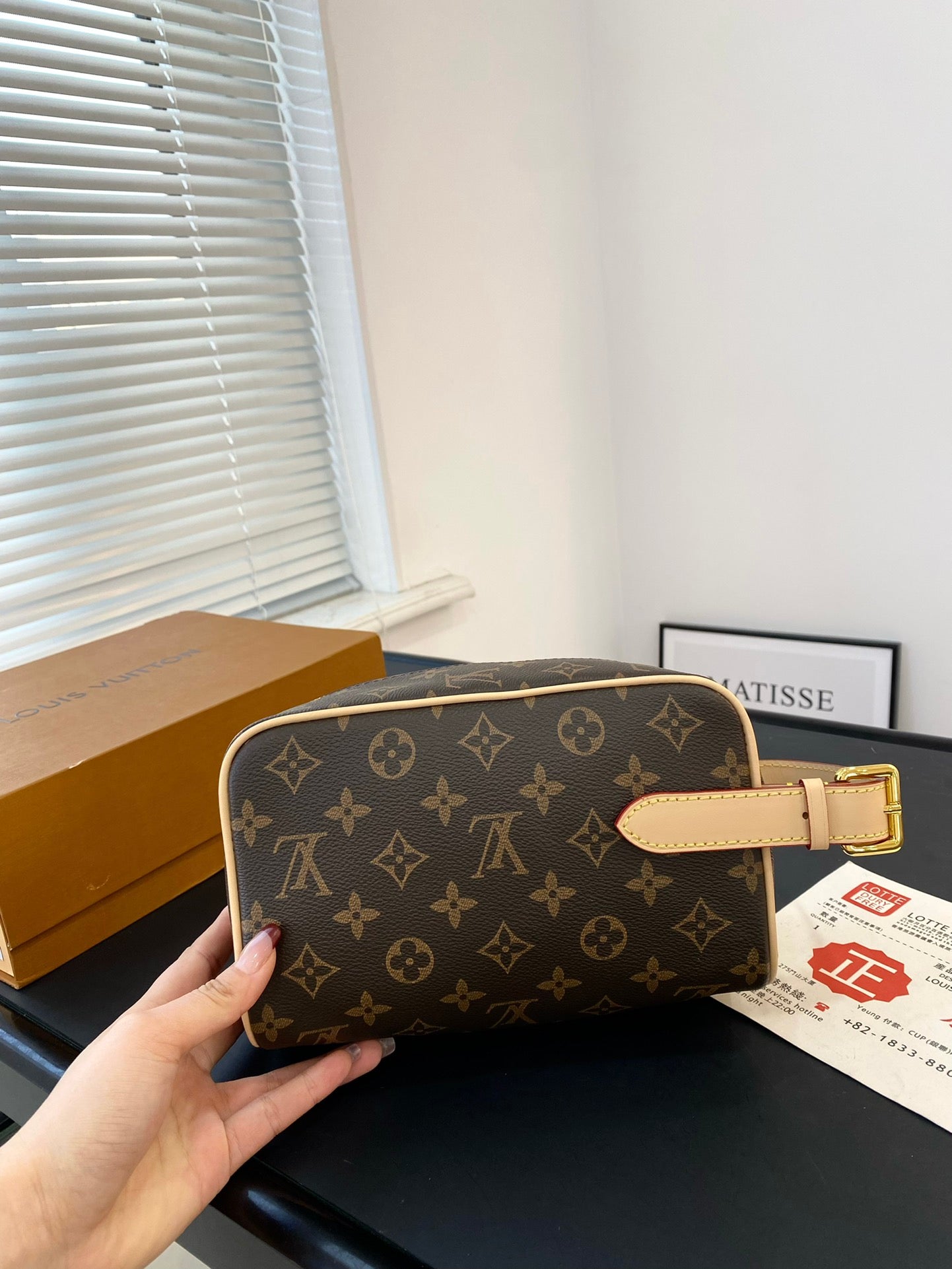 LV-BAG834