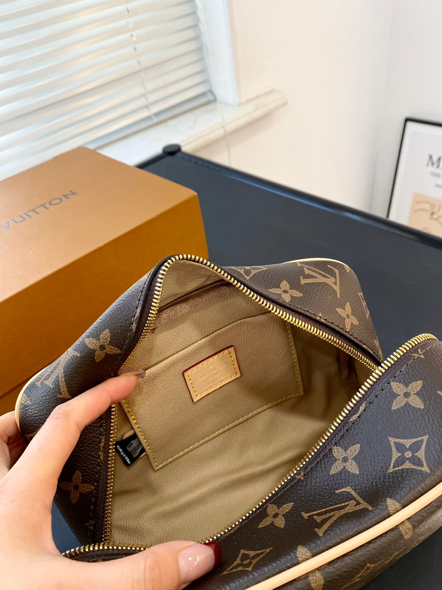 LV-BAG834