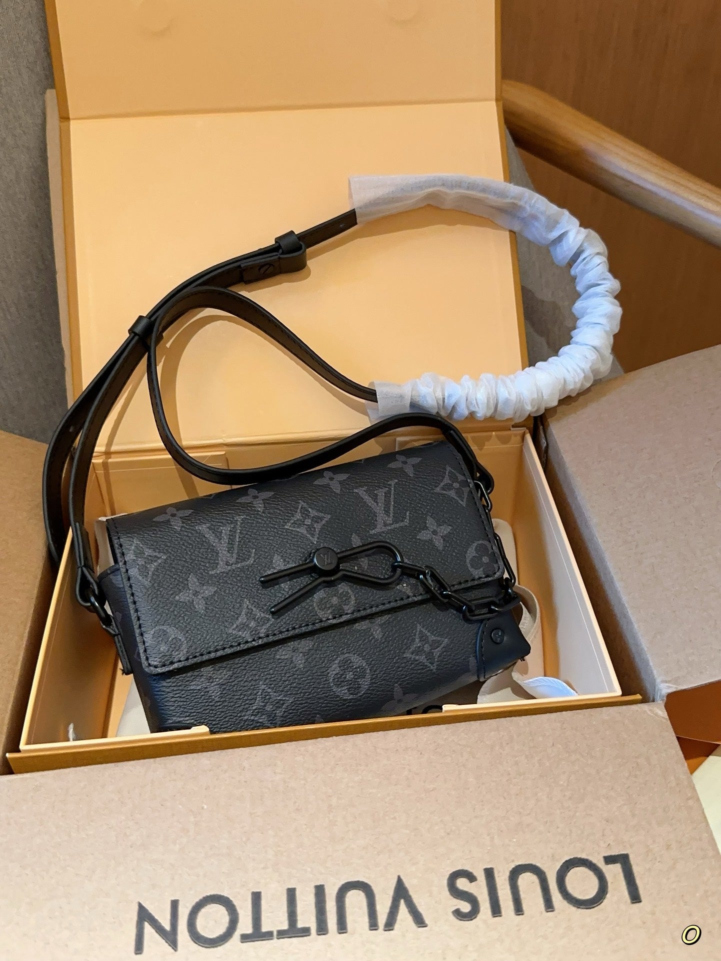 LV-BAG982