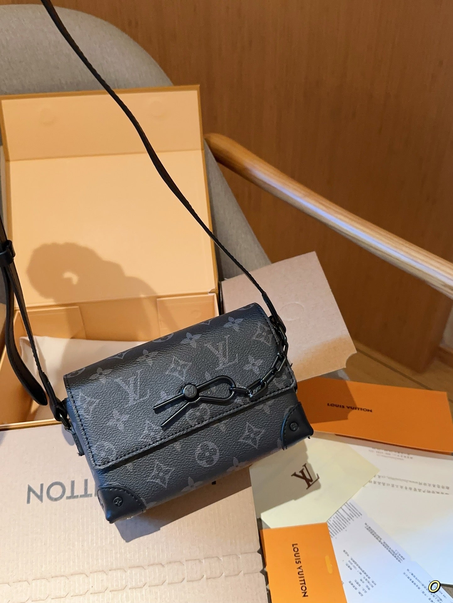 LV-BAG982