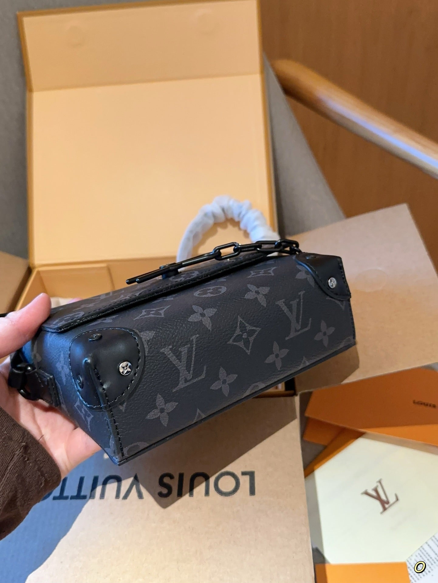 LV-BAG982