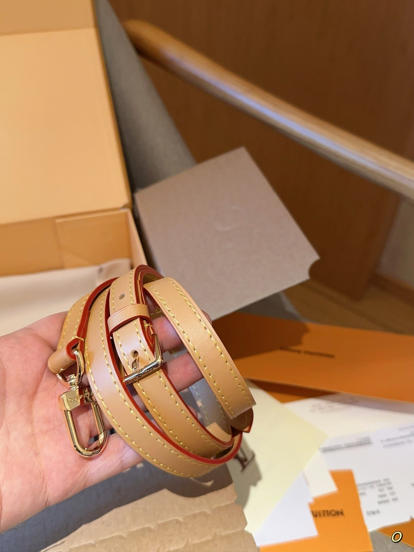 LV-BAG883