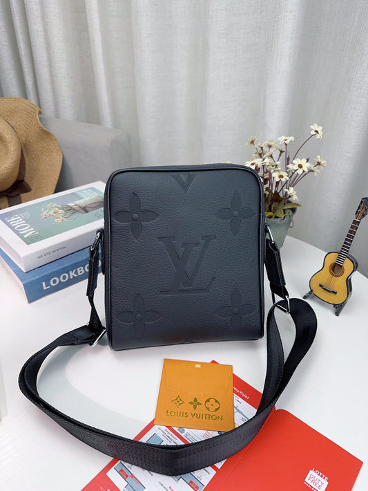 LV-BAG829