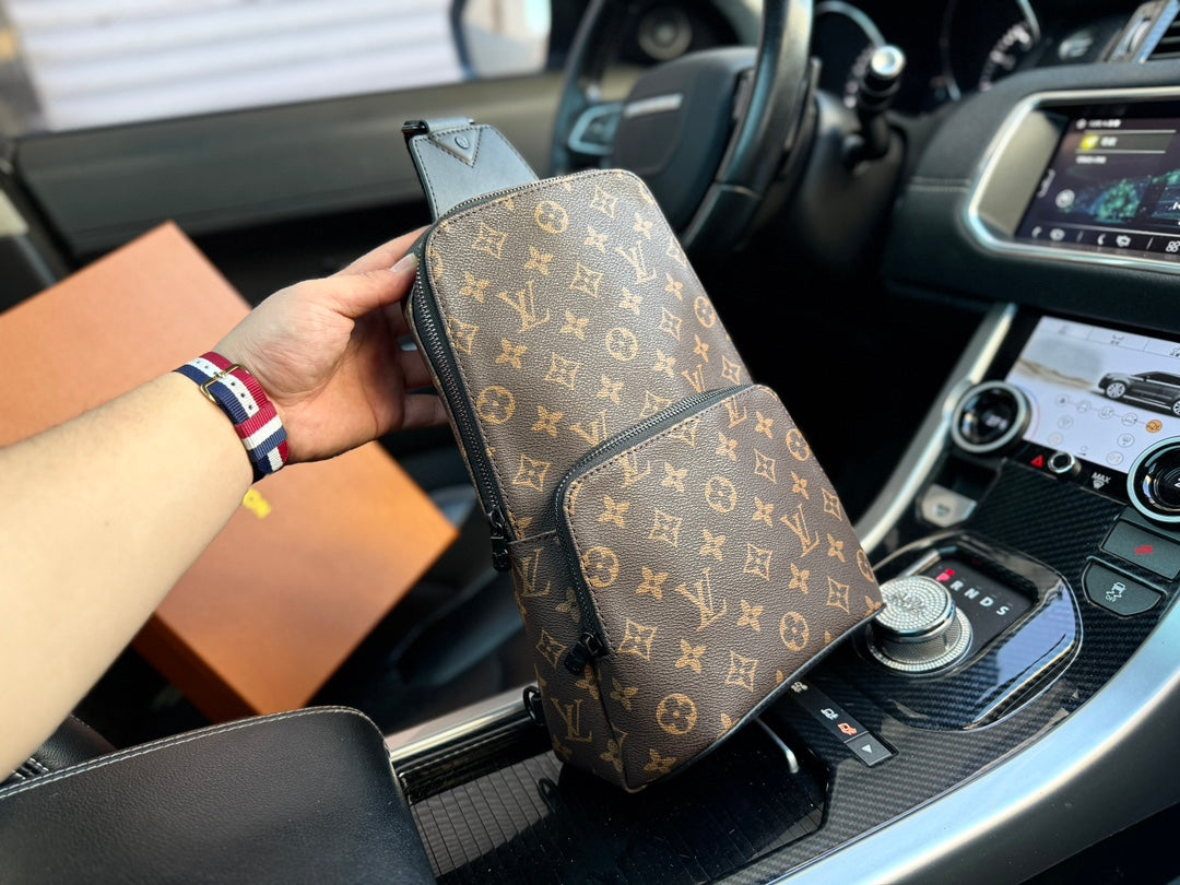 LV-BAG793