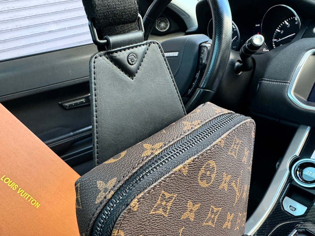 LV-BAG793