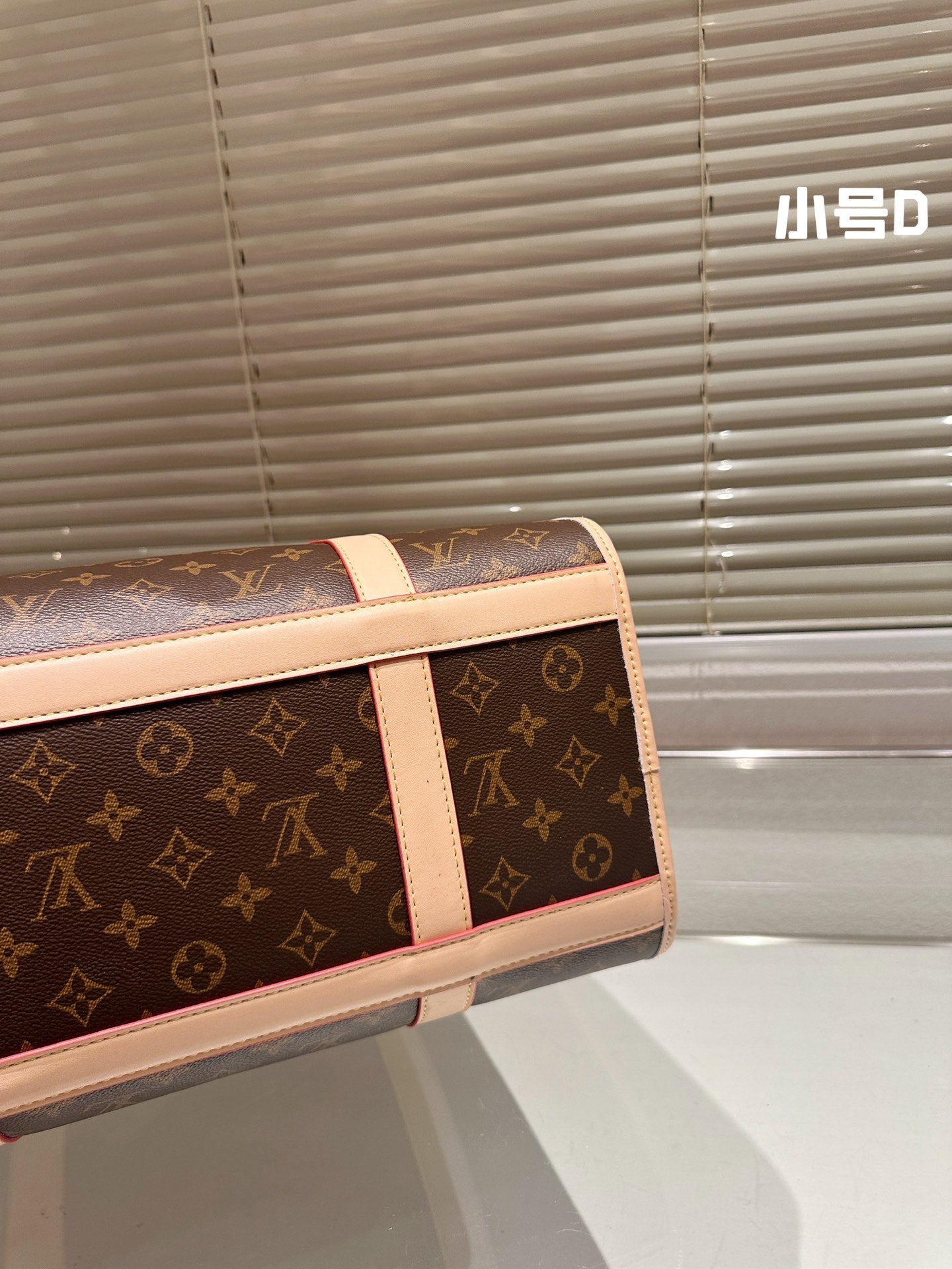 LV-BAG1046