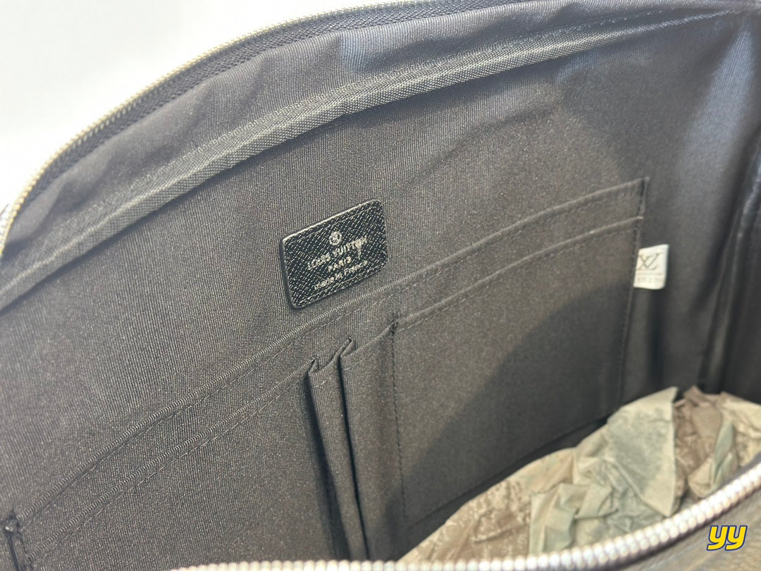 LV-BAG900