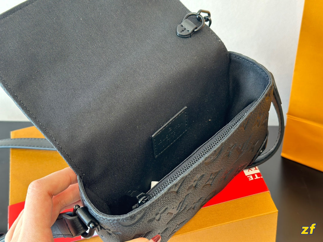 LV-BAG886