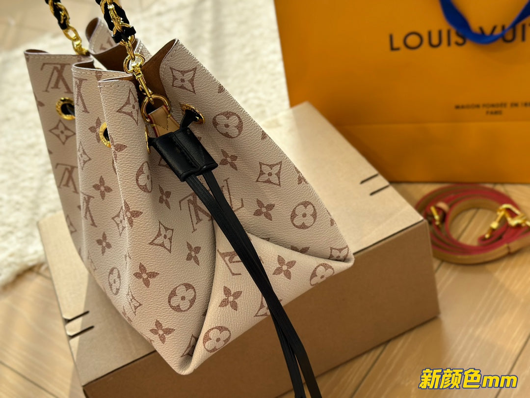 LV-BAG811