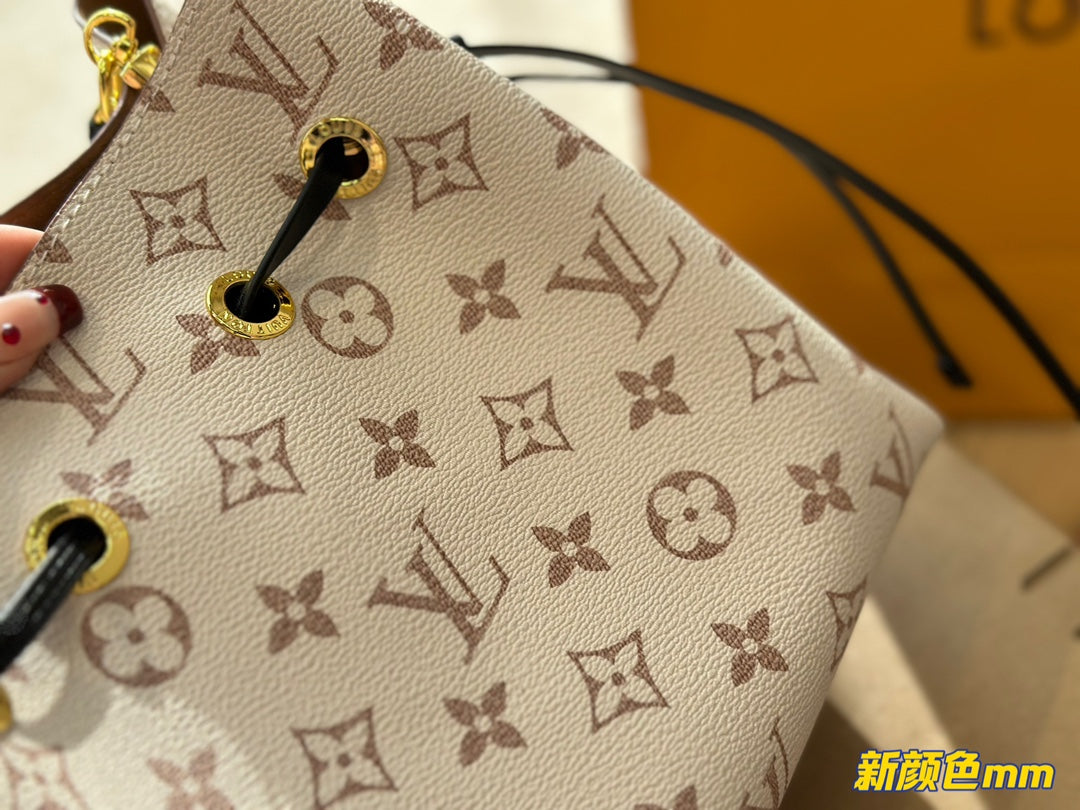 LV-BAG811