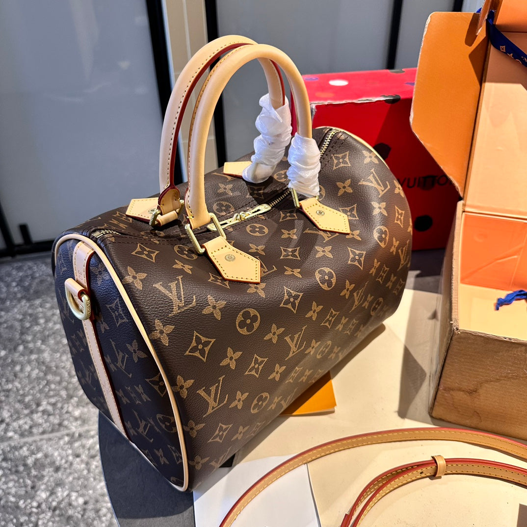 LV-BAG853