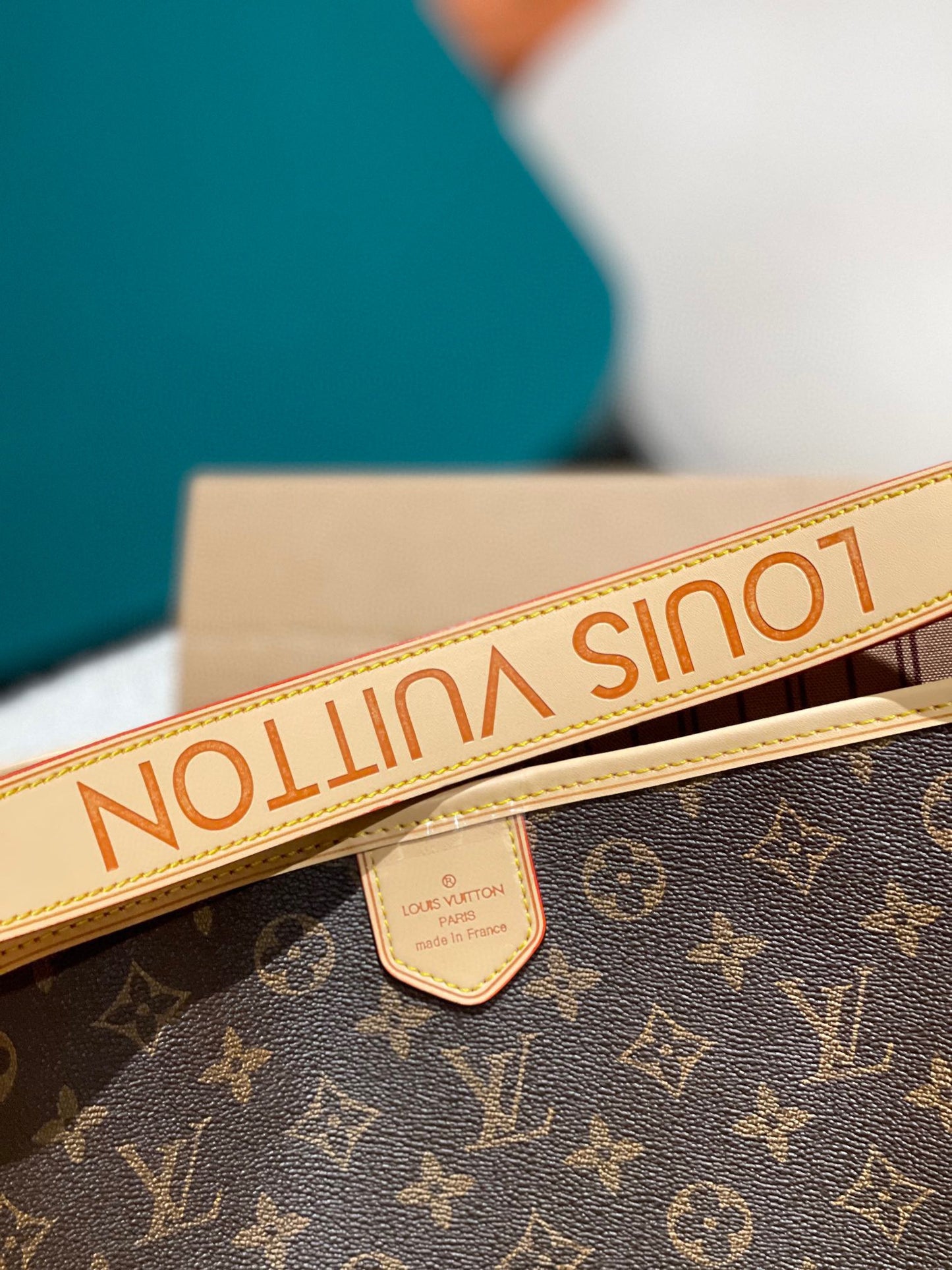 LV-BAG881