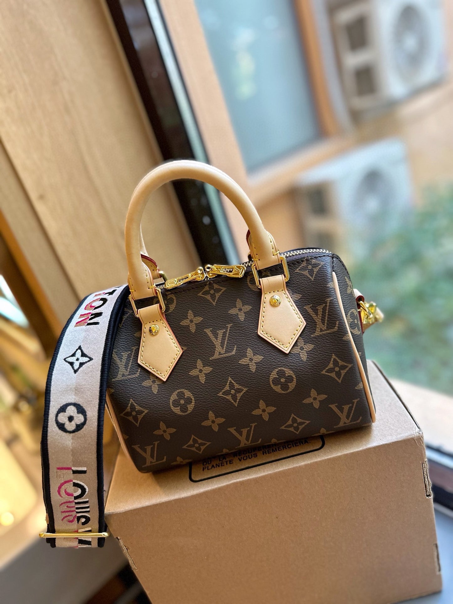 LV-BAG946