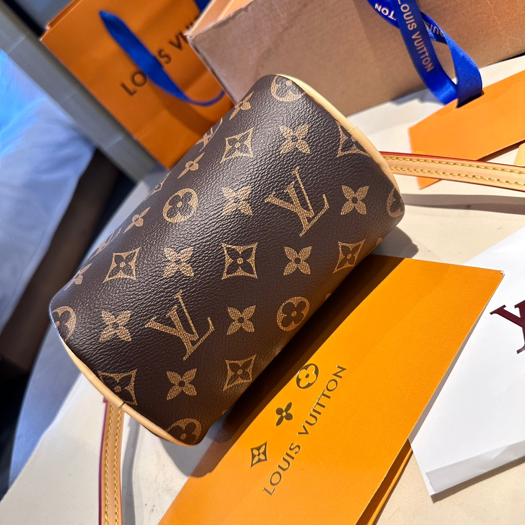 LV-BAG796