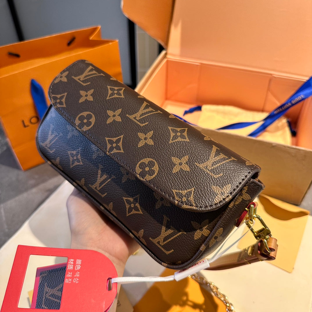 LV-BAG821