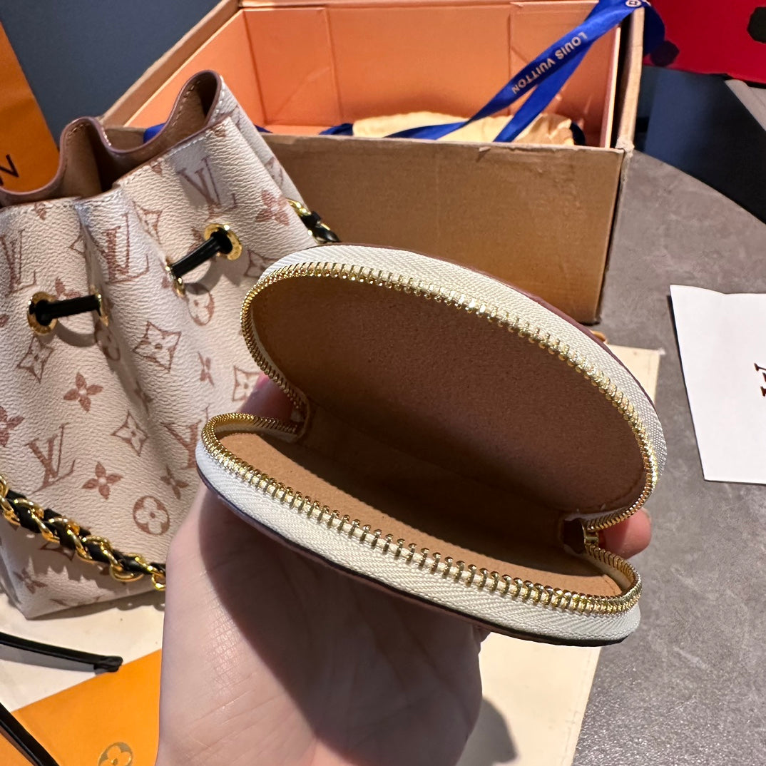LV-BAG817