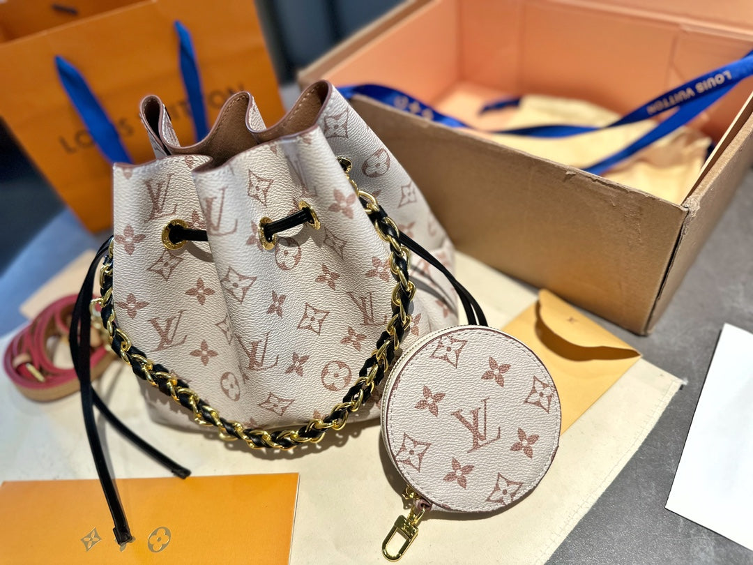 LV-BAG817