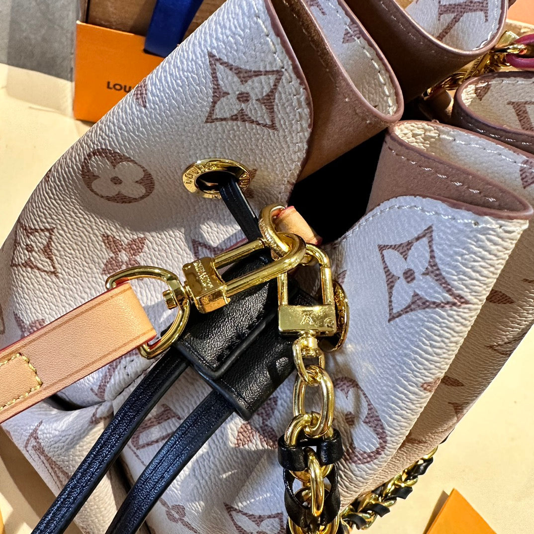 LV-BAG817