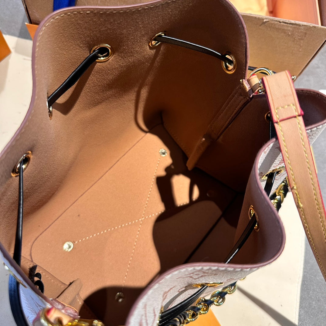 LV-BAG817