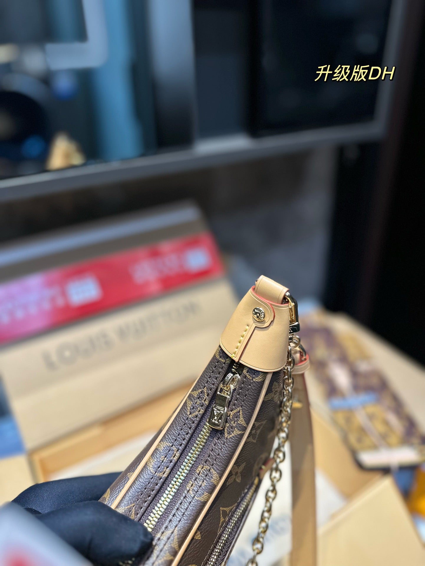 LV-BAG954