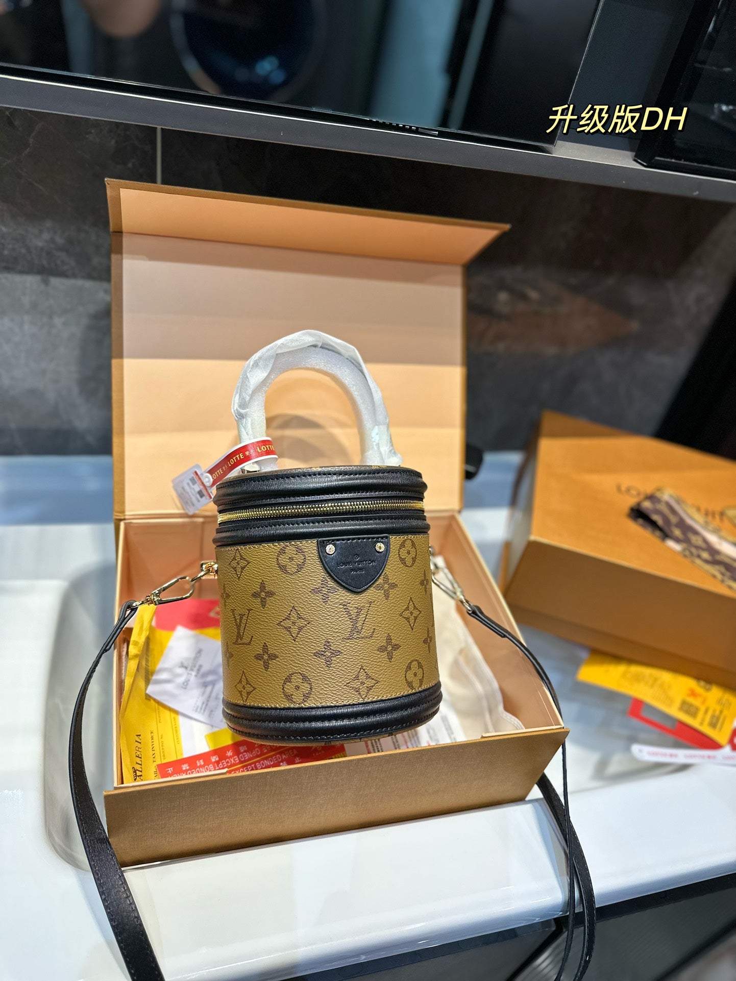 LV-BAG962