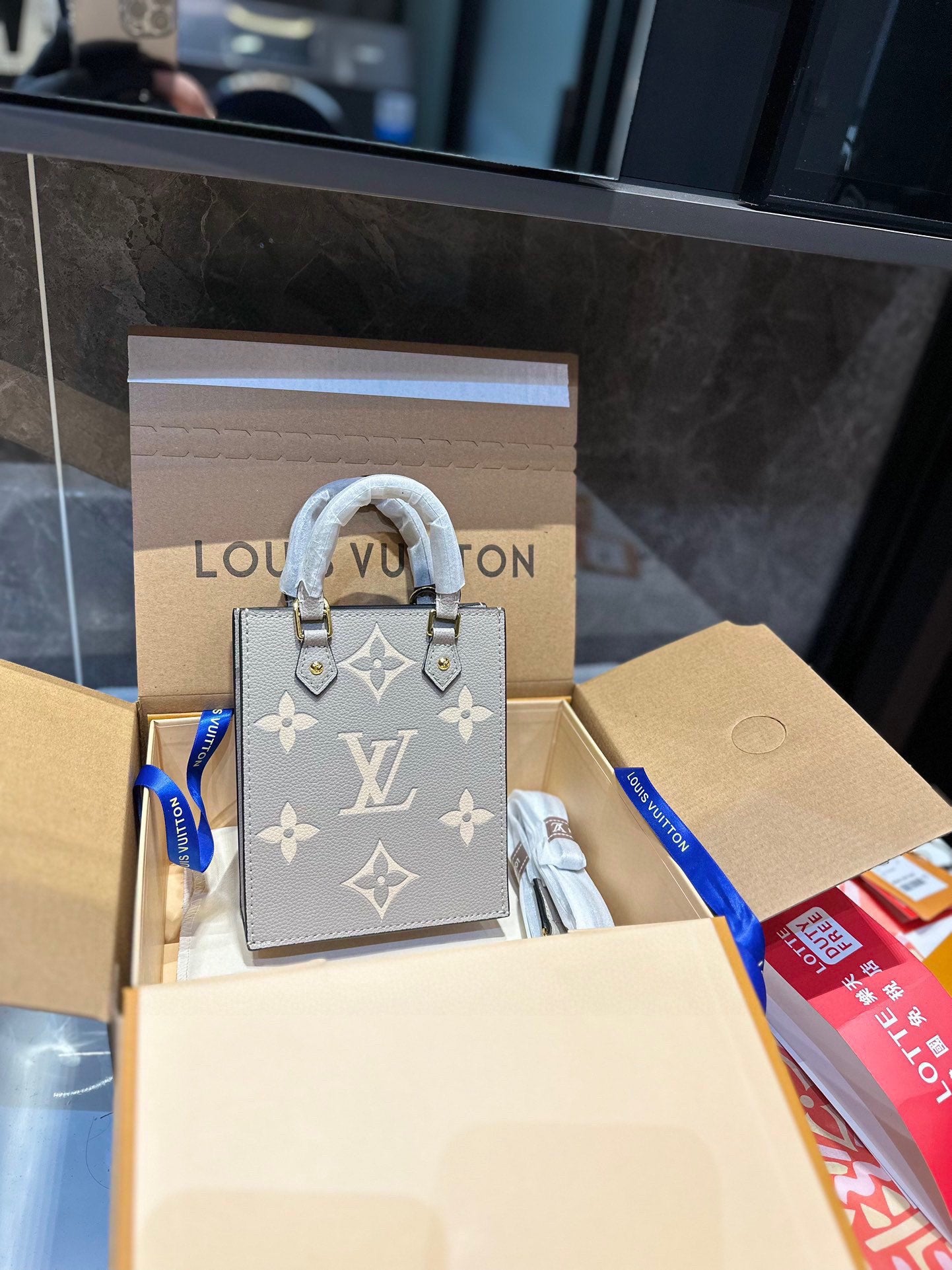 LV-BAG929