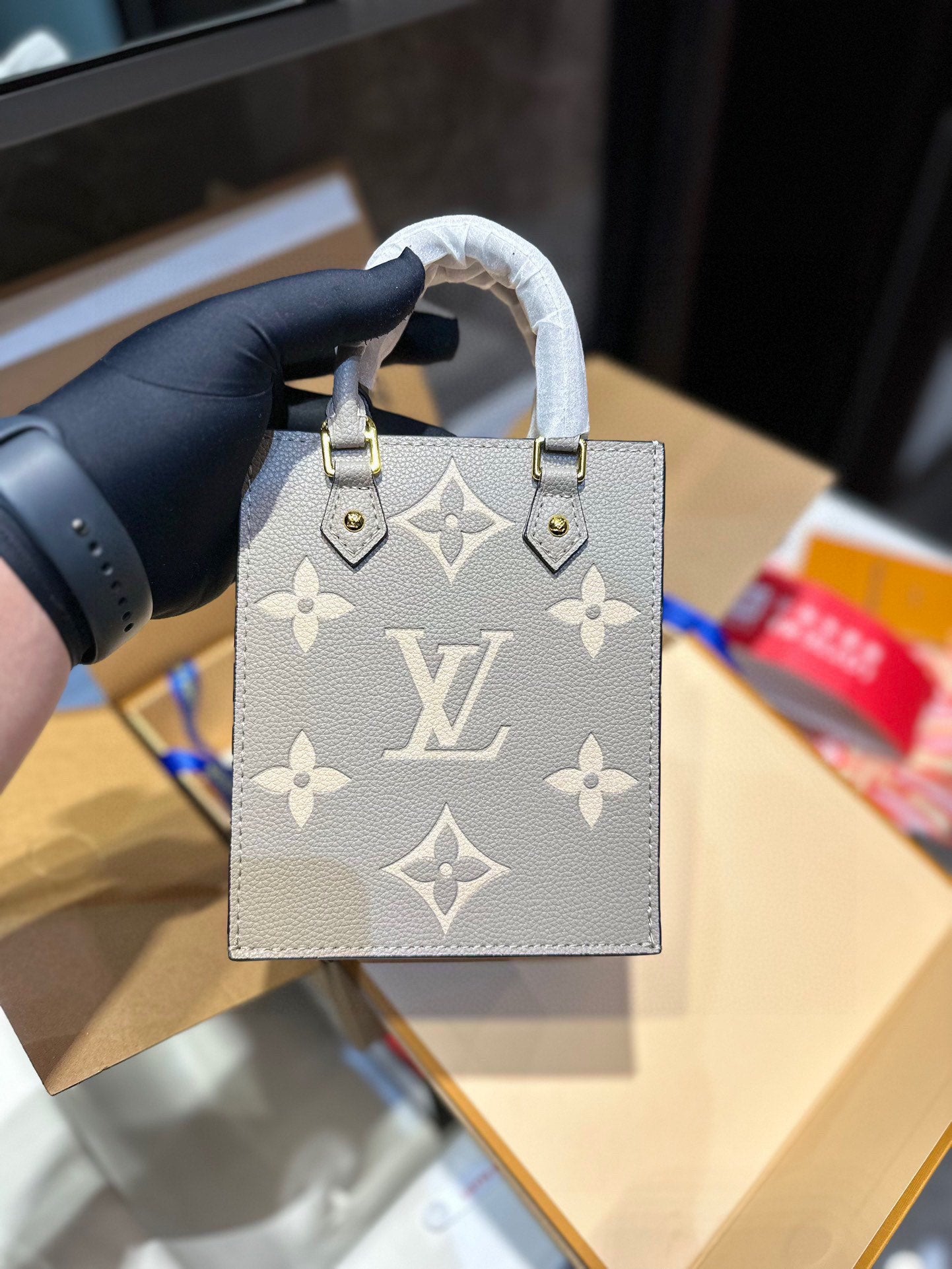 LV-BAG929