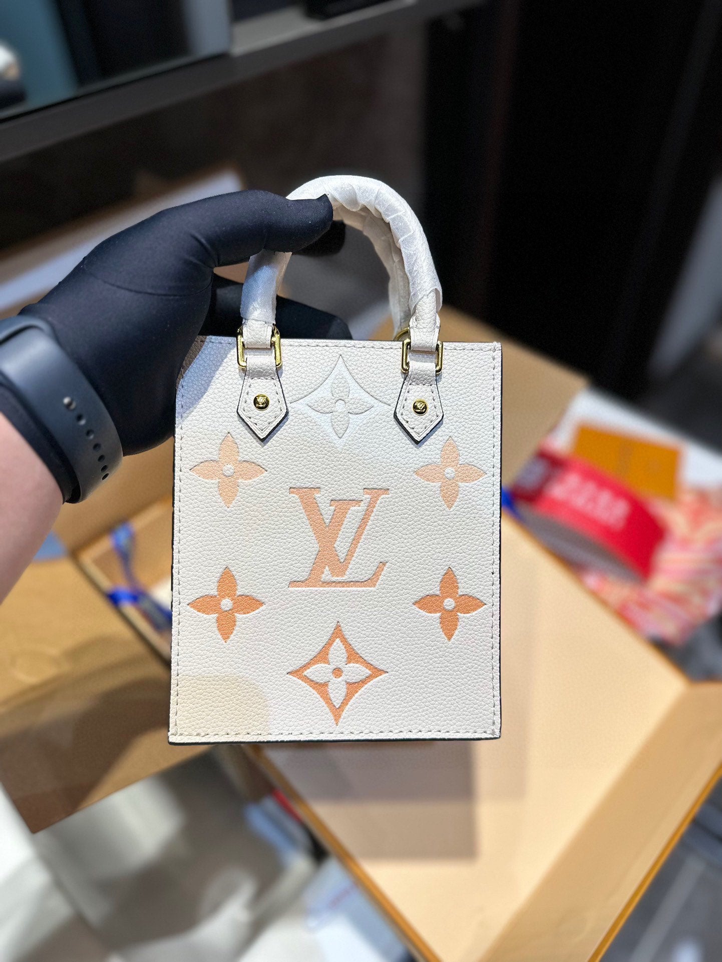 LV-BAG929