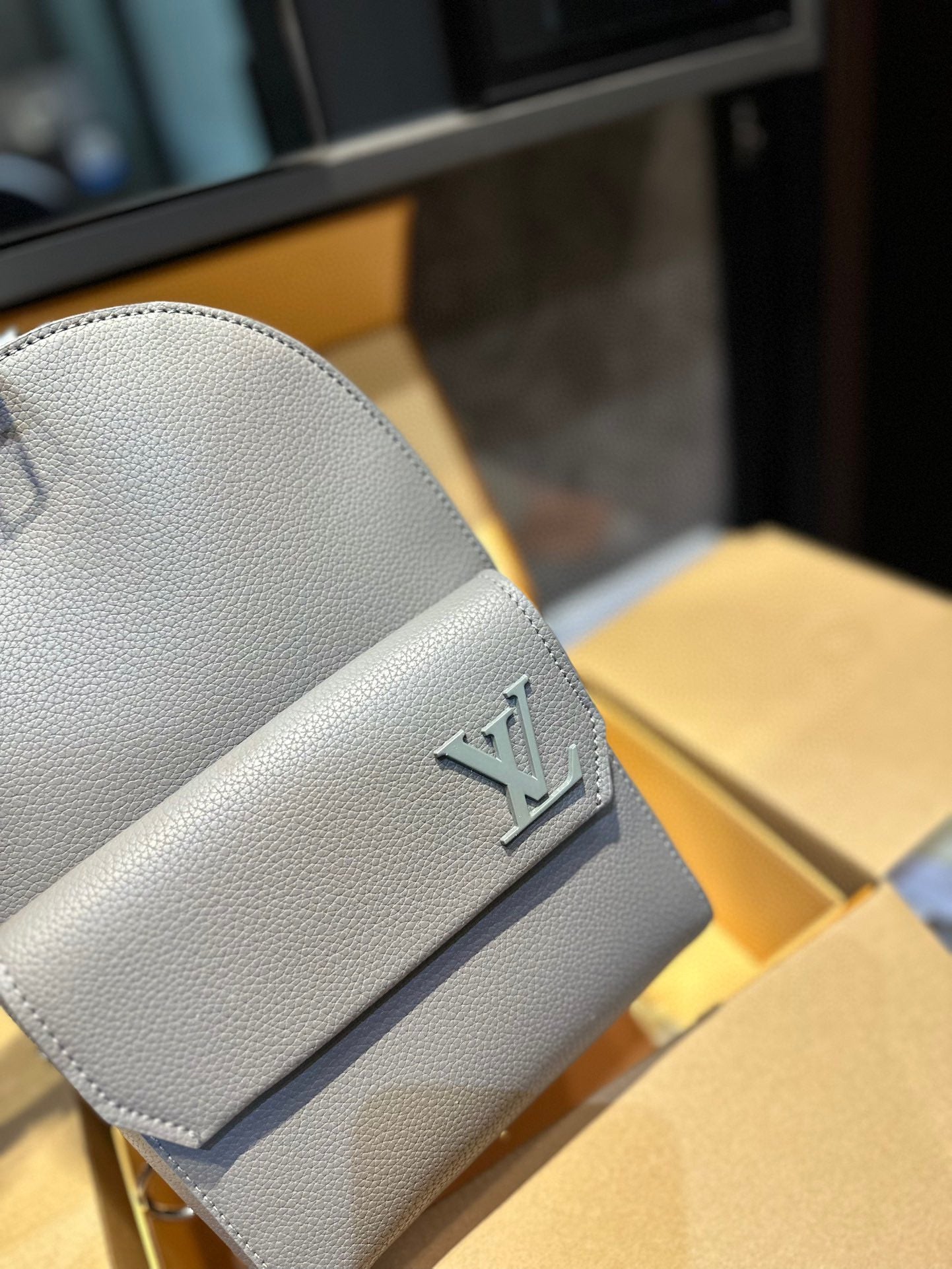 LV-BAG832