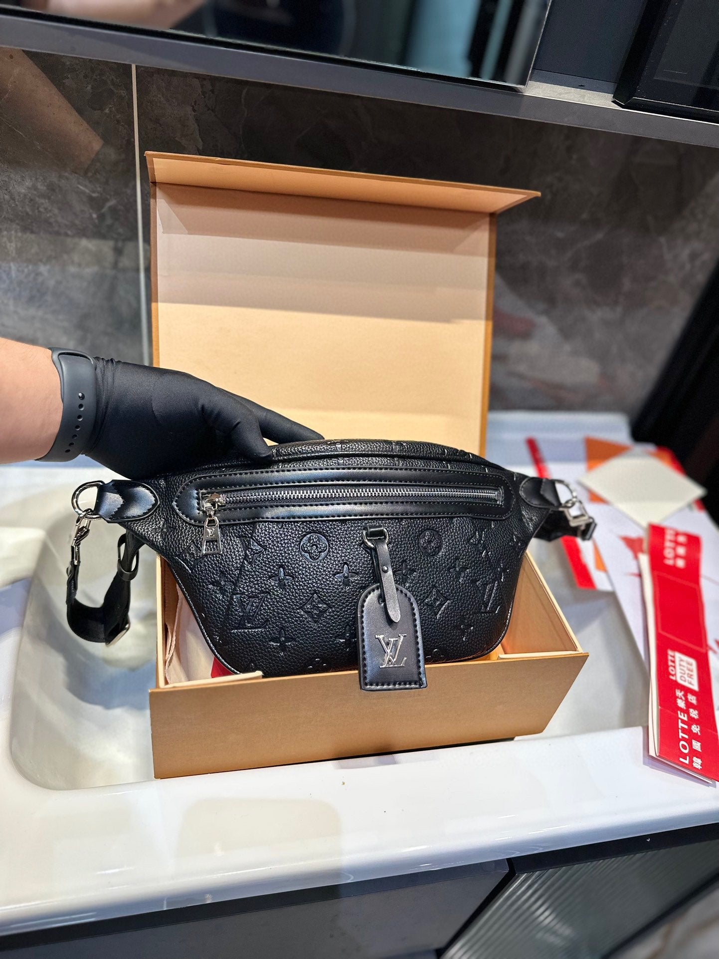 LV-BAG801