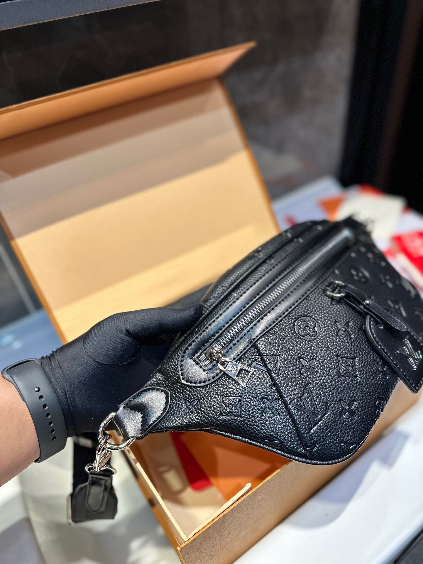 LV-BAG801