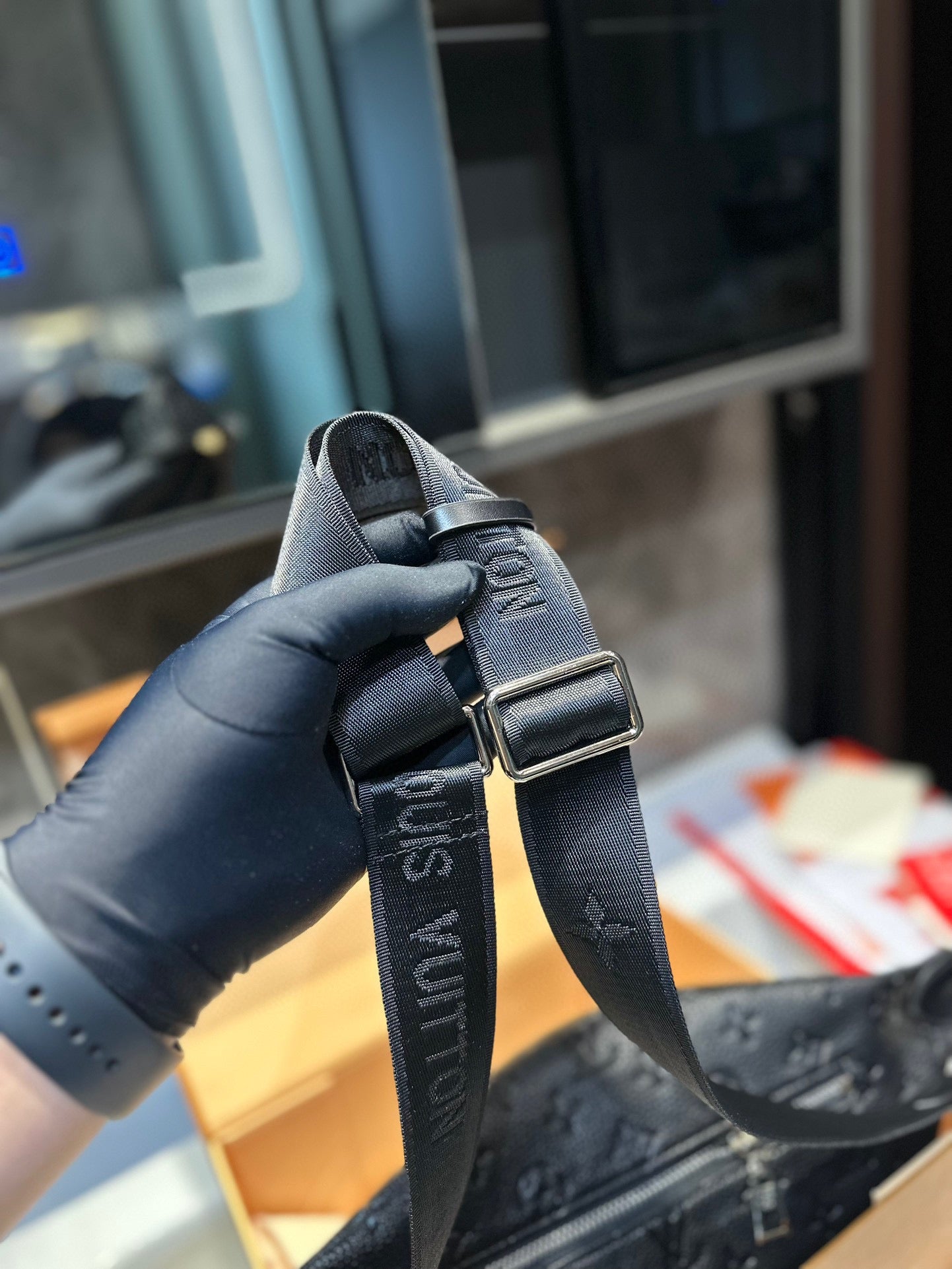 LV-BAG801