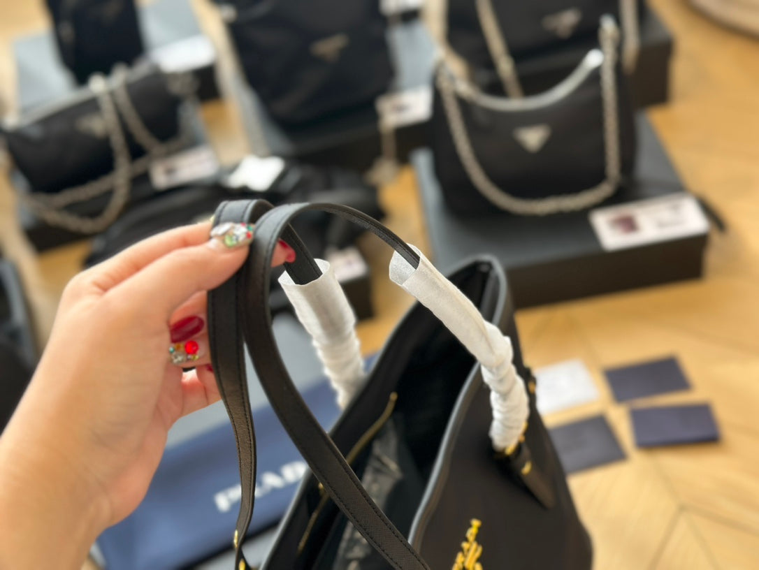 PRADA-703
