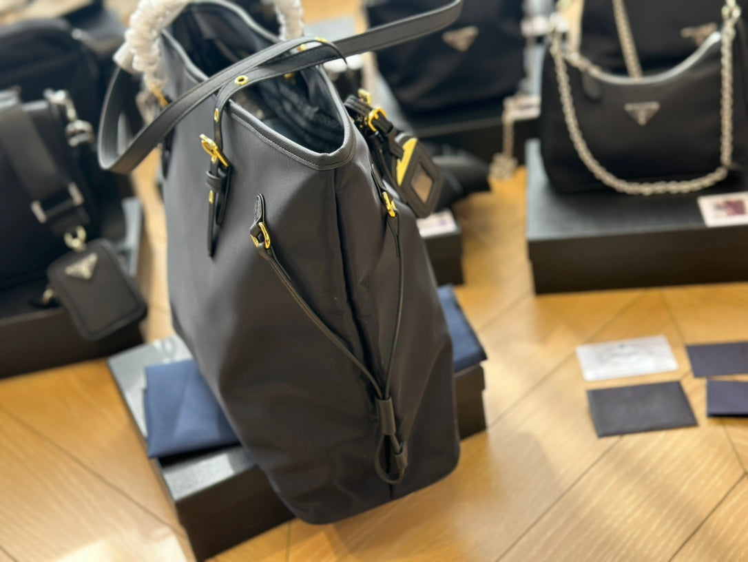 PRADA-703