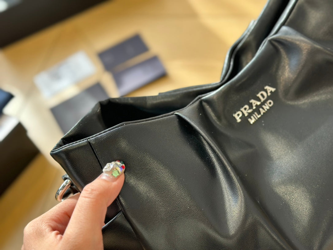 PRADA-749