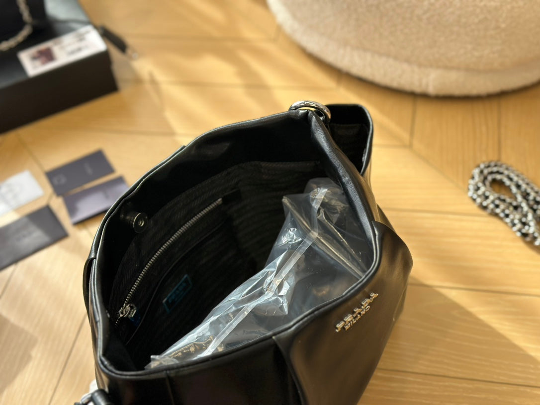 PRADA-749