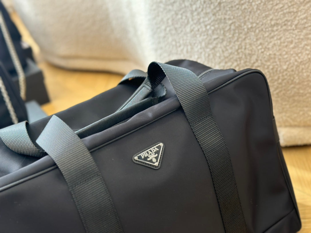 PRADA-716