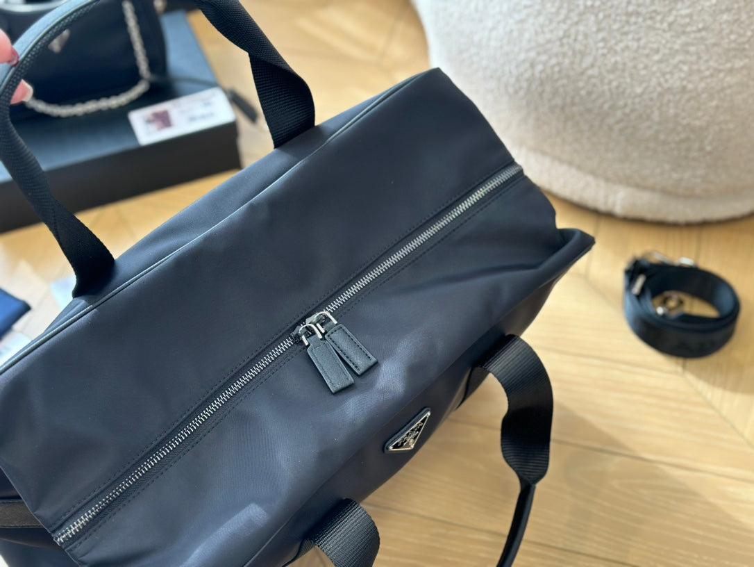 PRADA-716