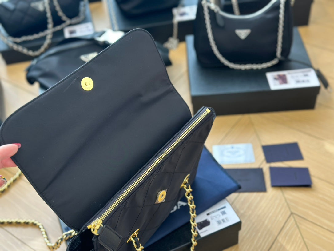 PRADA-650