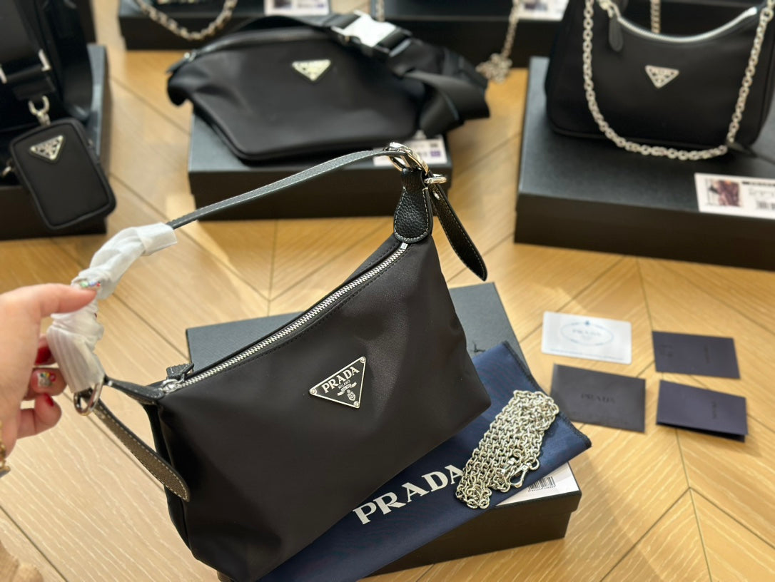 PRADA-563