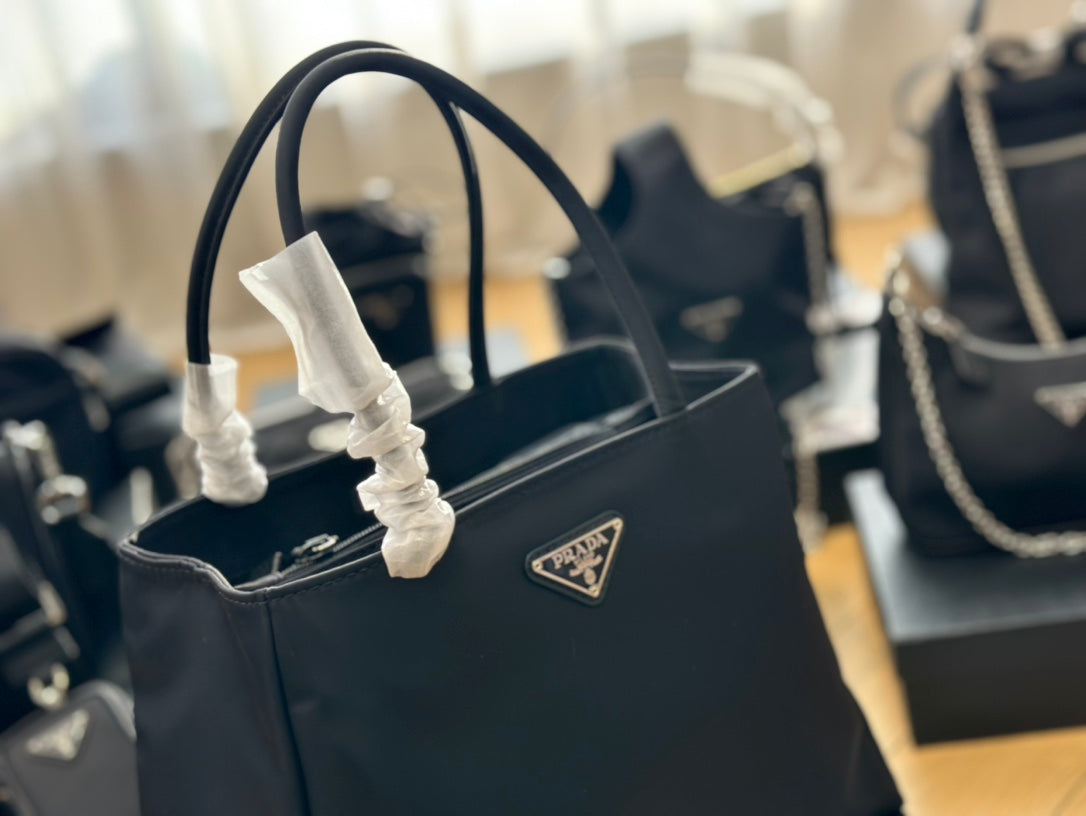 PRADA-579