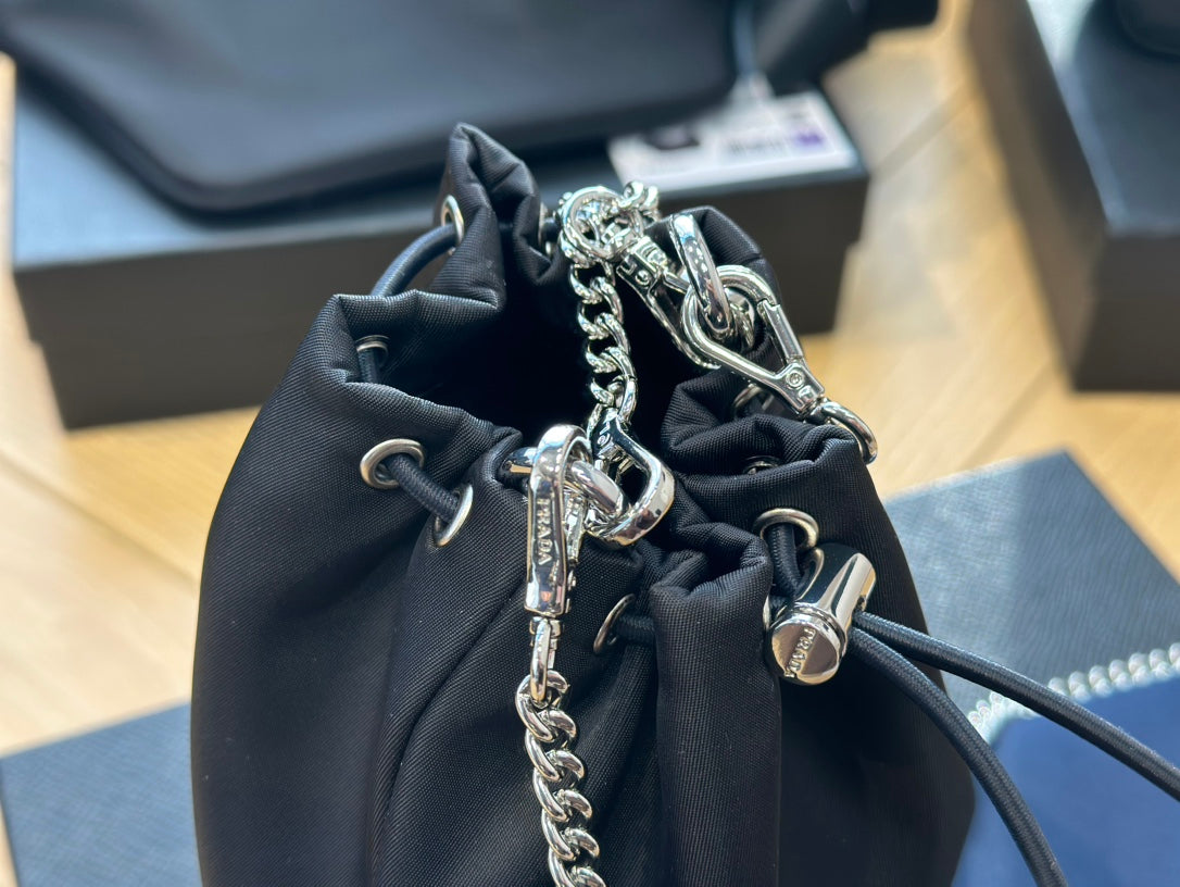 PRADA-523