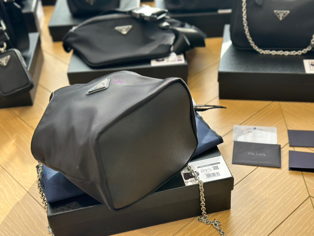 PRADA-530