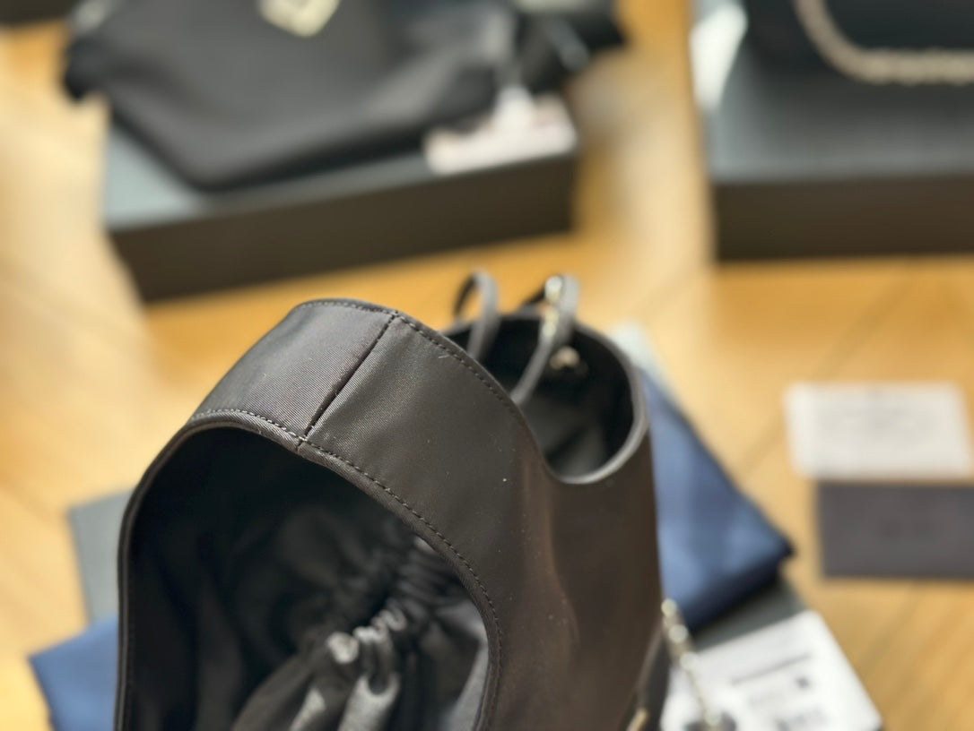 PRADA-530